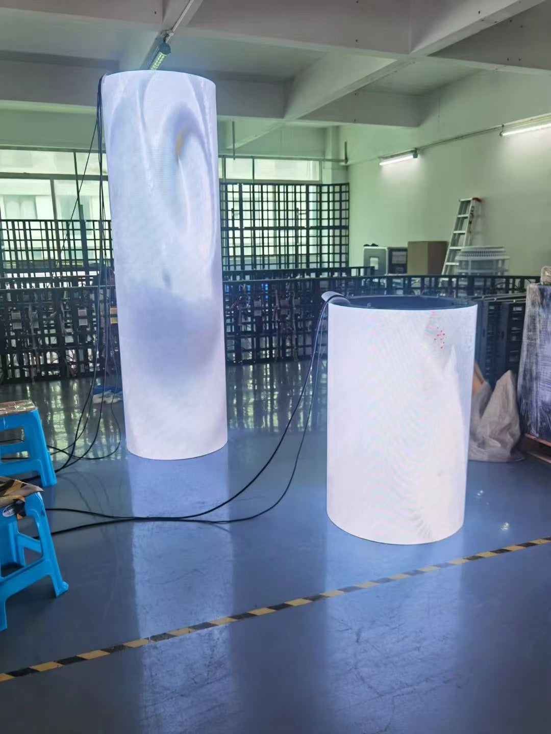 HOW TO CUSTOMIZE A CYLINDER LED DISPLAY SCREEN – 360DigitalSignage